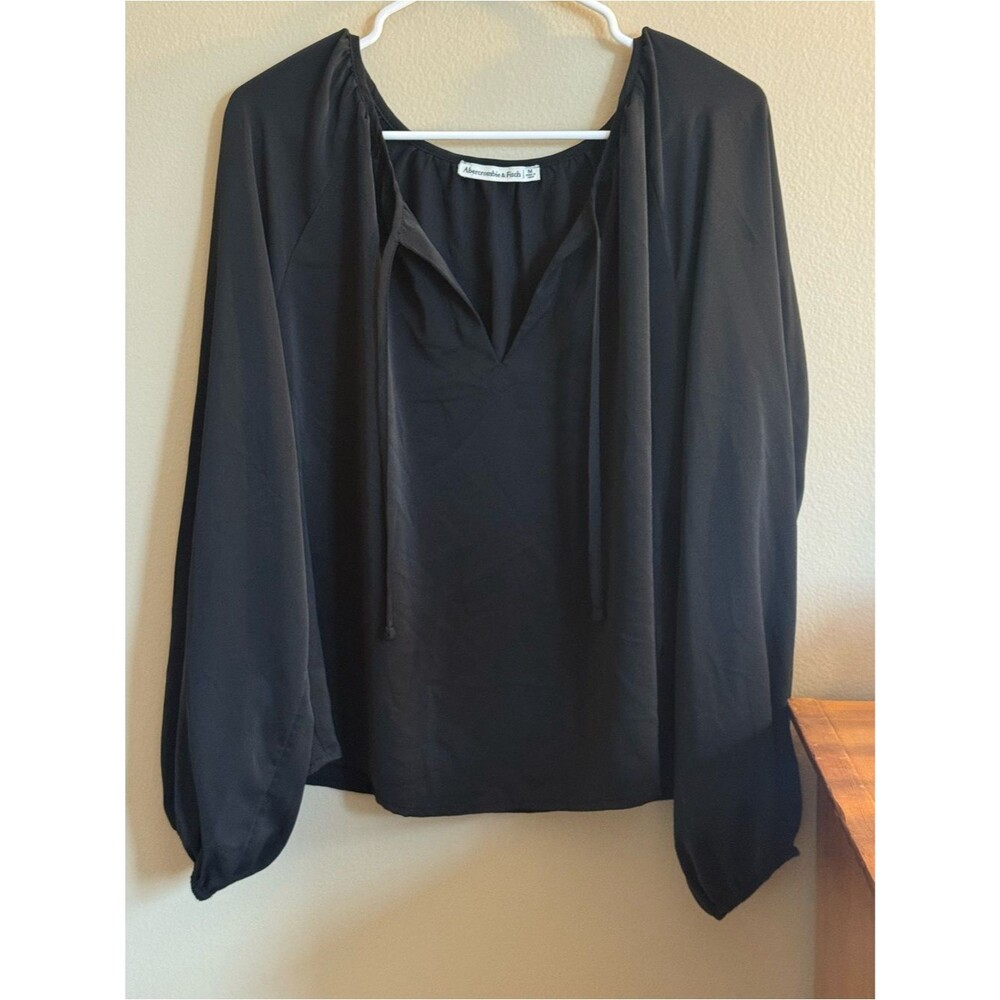 Abercrombie & Fitch Black Tie-Neck Long Sleeve Blouse Size Medium
